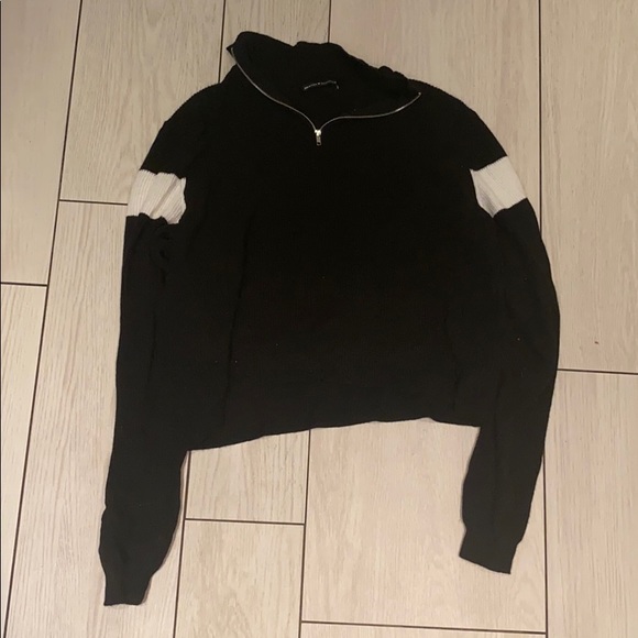 Brandy Melville Tops - Brandy Melville 1/4 zip sweater